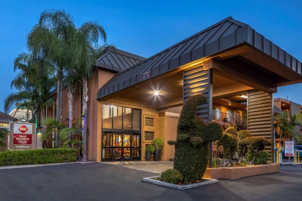 Best Western Plus Stovall's Inn image 11