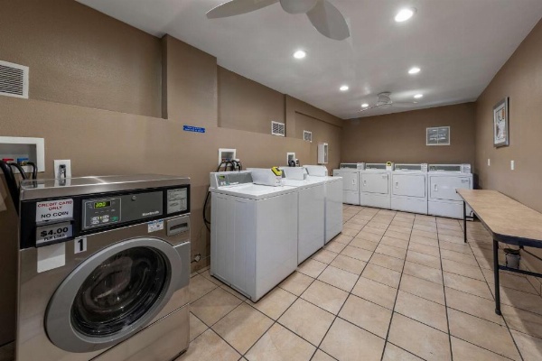 Best Western Plus Stovall's Inn image 12
